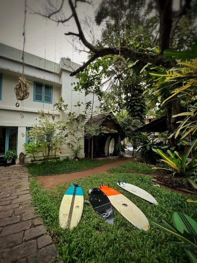 Hôtel Paddle Cult à Varkala Extérieur photo