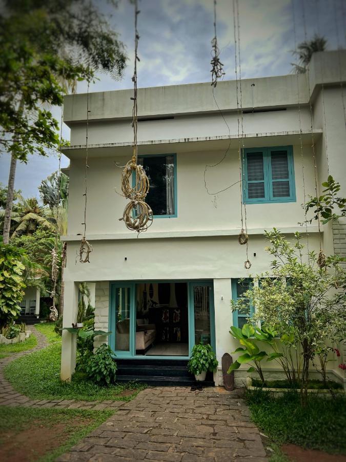 Hôtel Paddle Cult à Varkala Extérieur photo